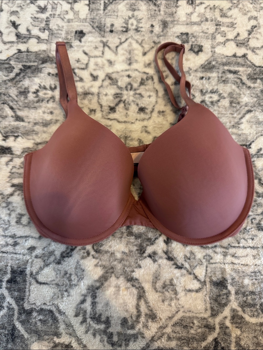 Victoria’s Secret T-Shirt Lightly Lined Demi